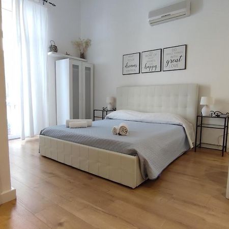 Living Cagliari Marina Bed & Breakfast Exterior photo