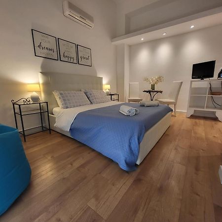 Living Cagliari Marina Bed & Breakfast Exterior photo