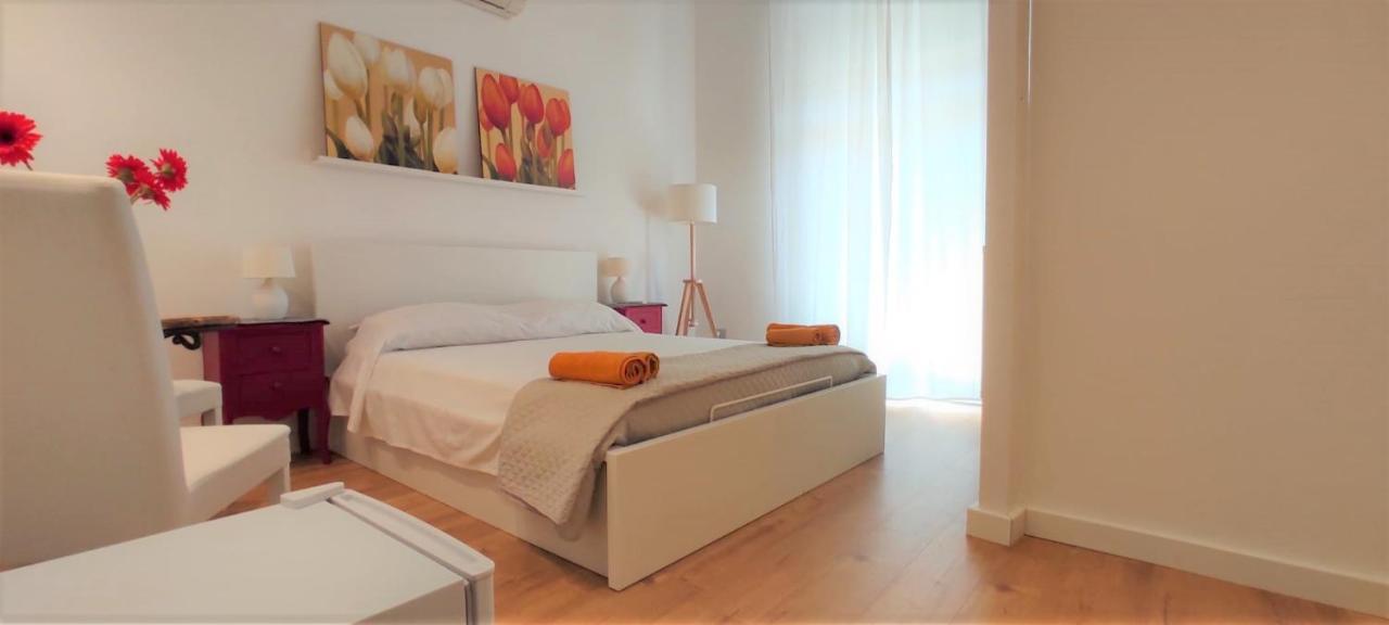 Living Cagliari Marina Bed & Breakfast Exterior photo