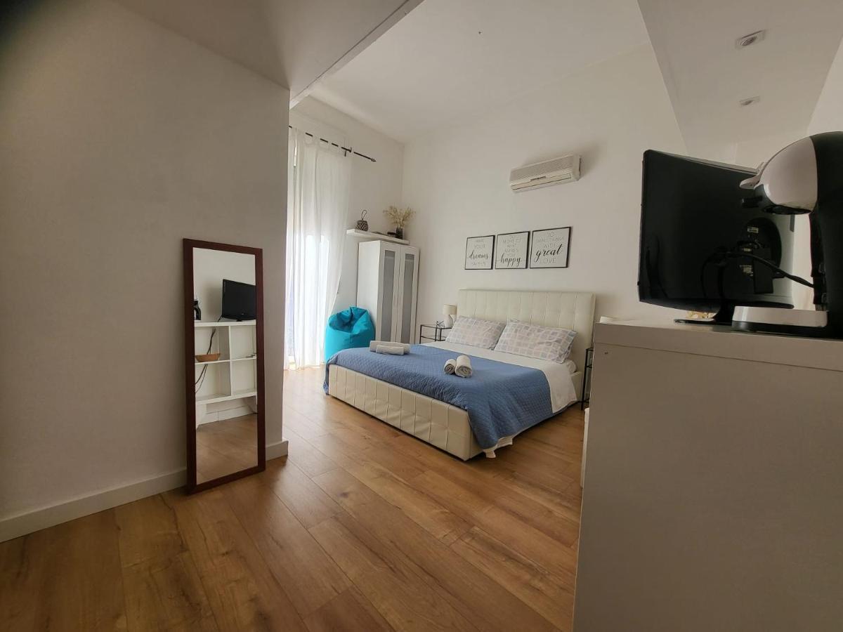 Living Cagliari Marina Bed & Breakfast Exterior photo