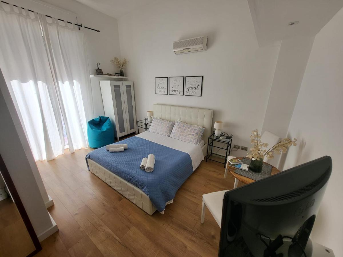 Living Cagliari Marina Bed & Breakfast Exterior photo