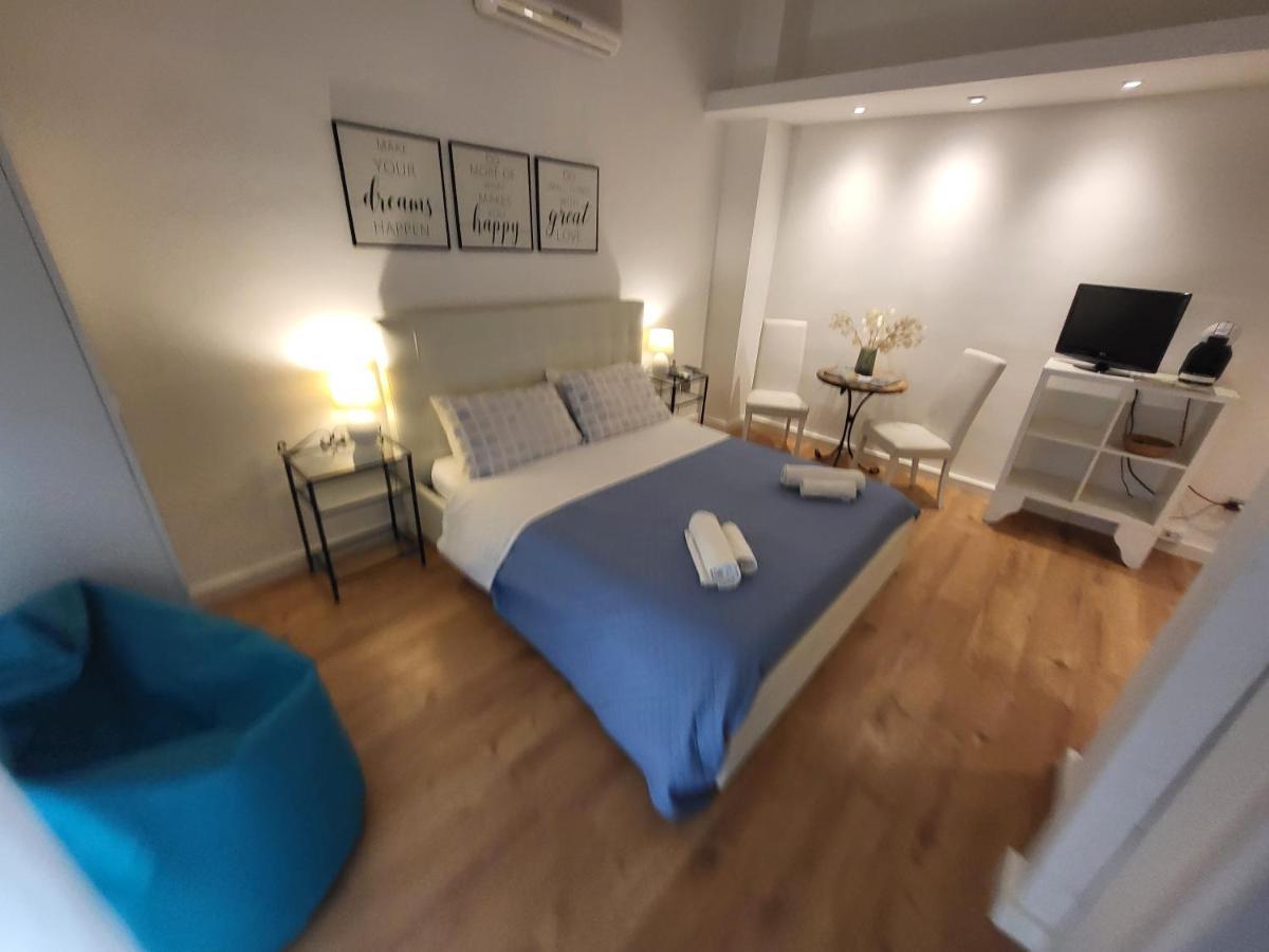 Living Cagliari Bed & Breakfast Exterior photo