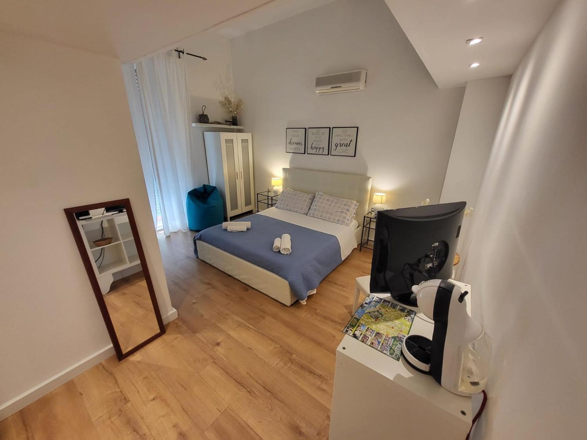 Living Cagliari Marina Bed & Breakfast Exterior photo